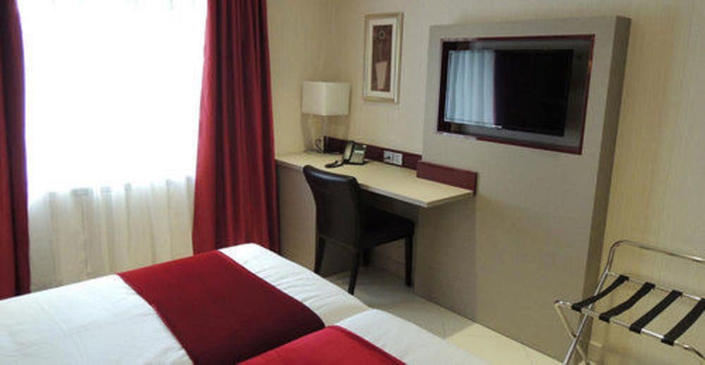 KT Hotel 12/35