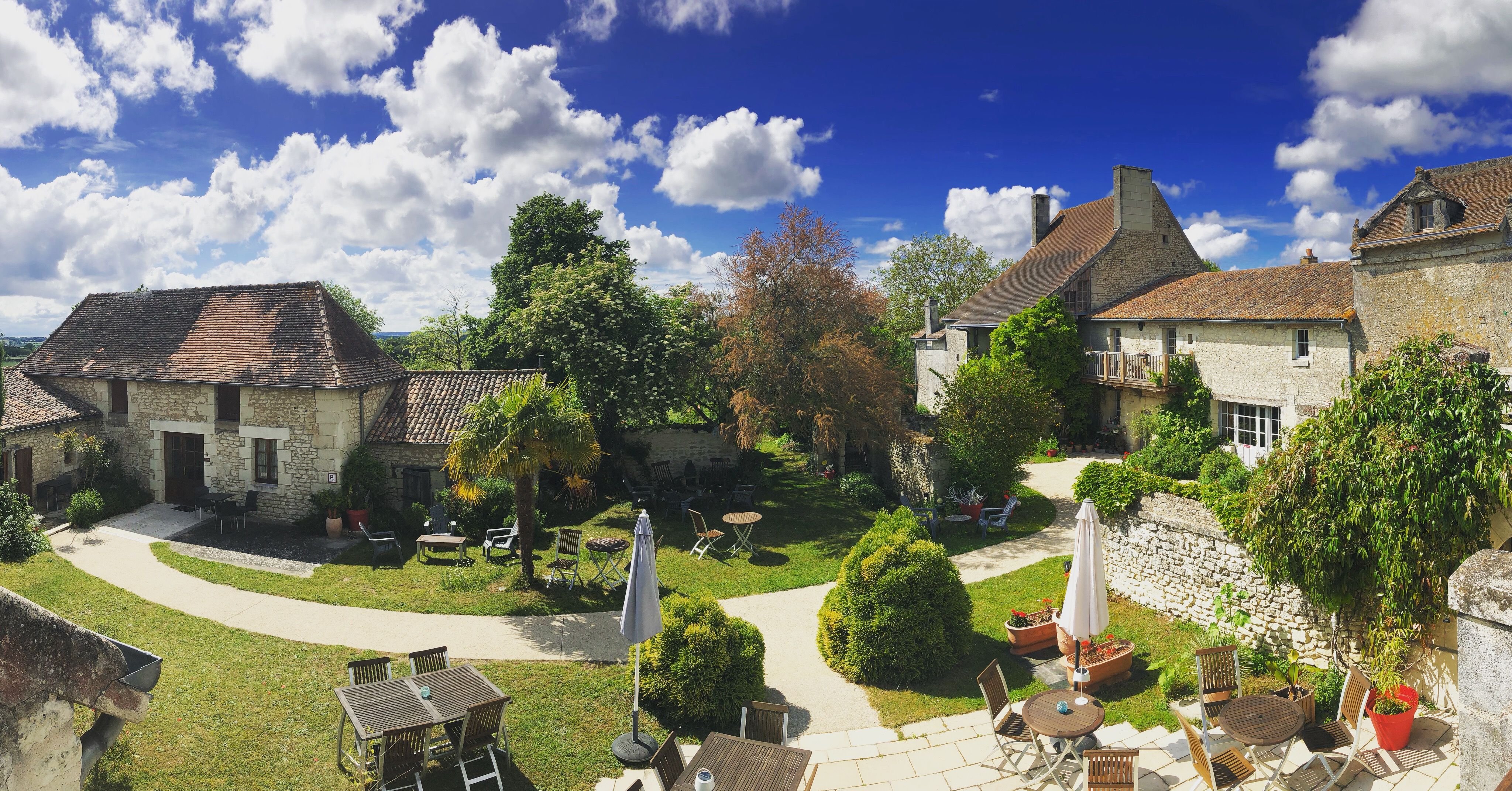 Hotel the Originals Pigeonnier Du Perron 12/13
