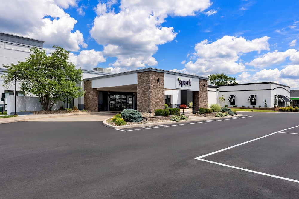 Spark by Hilton Akron Fairlawn 36/46