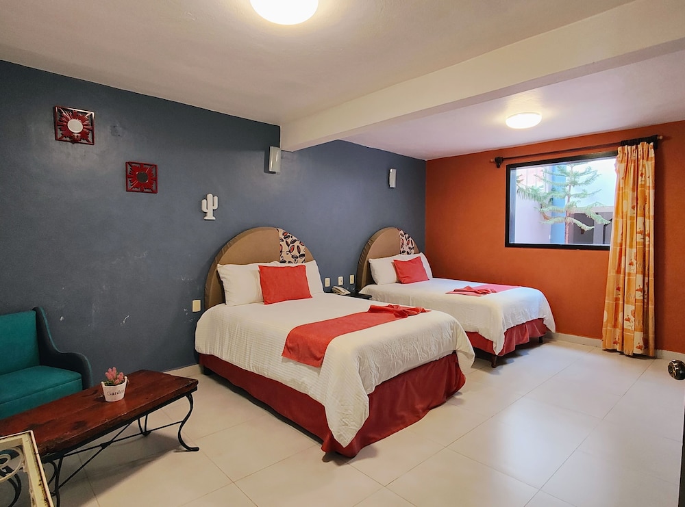 Hotel Jardines Del Carmen 21/50