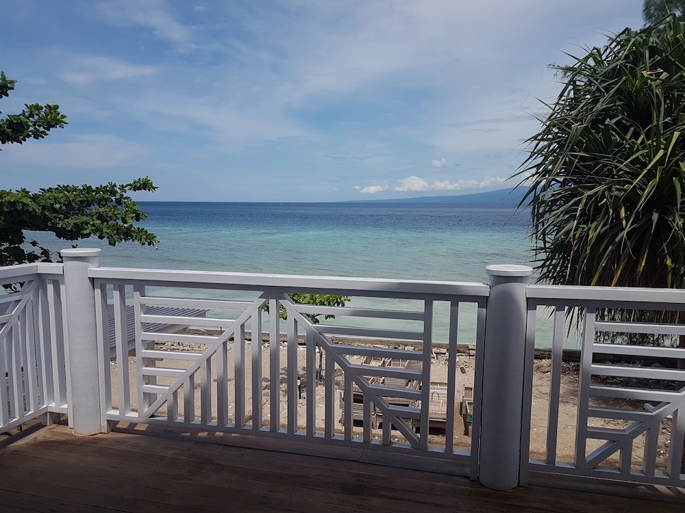 Meno Mojo Beach Resort 38/43