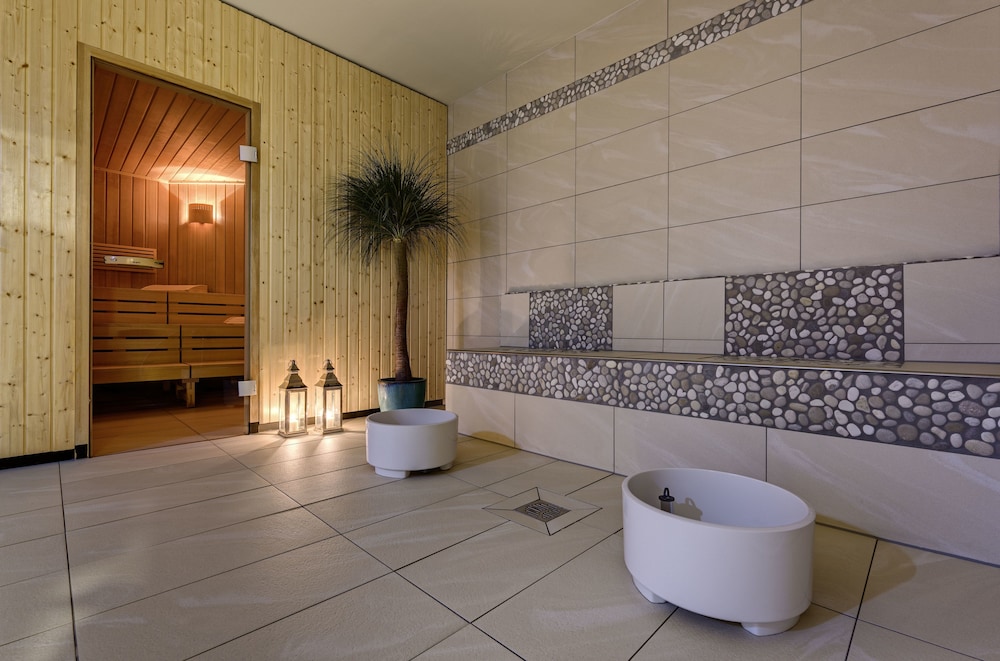 Aquamarin Hotel and Spa 49/50