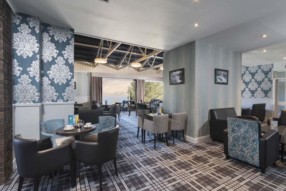 Caledonian Hotel 23/42
