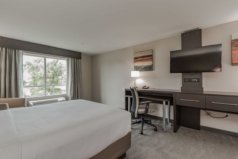 Holiday Inn Mishawaka North 16/50