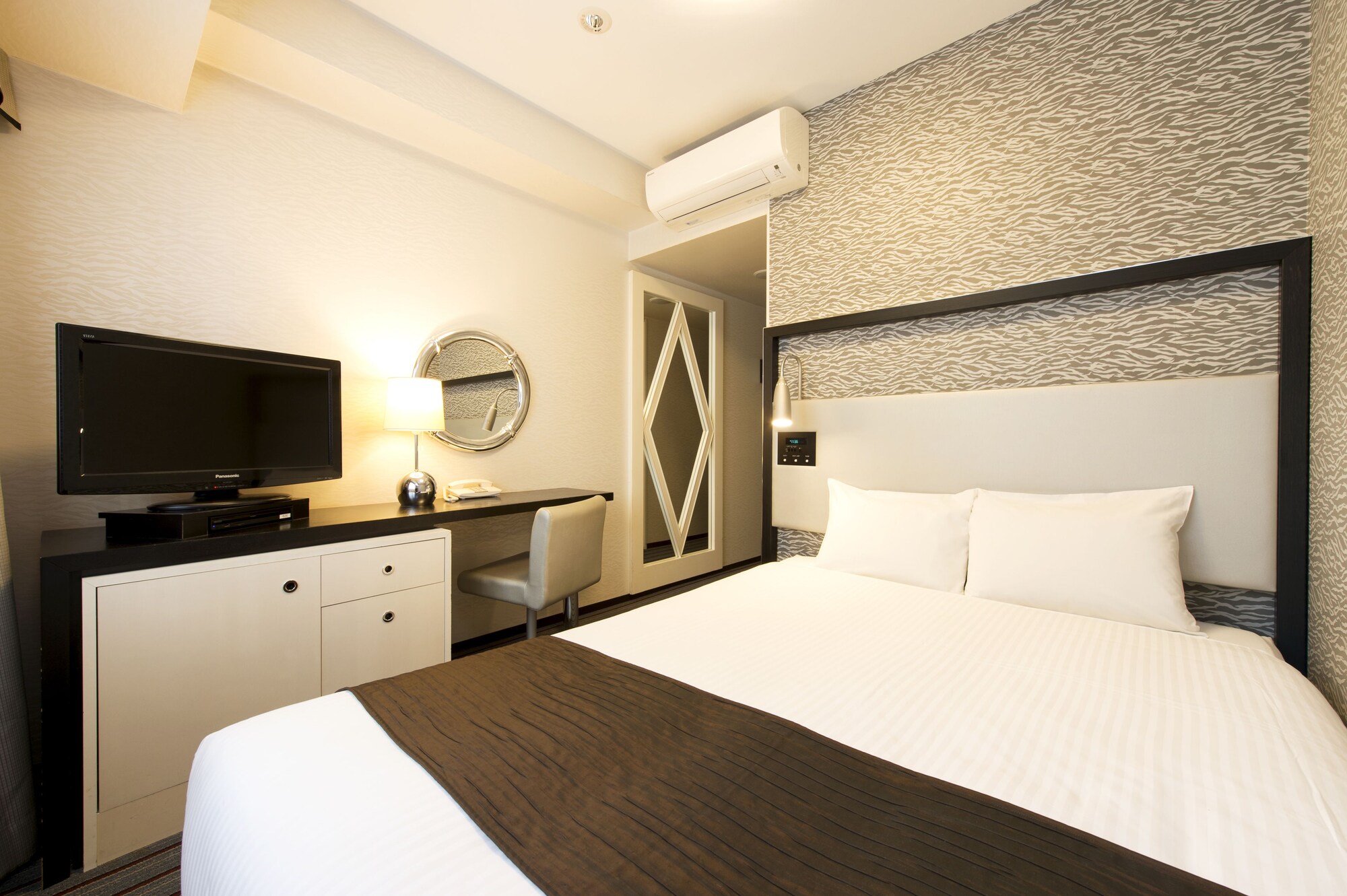 STANDARD, DOUBLE BED