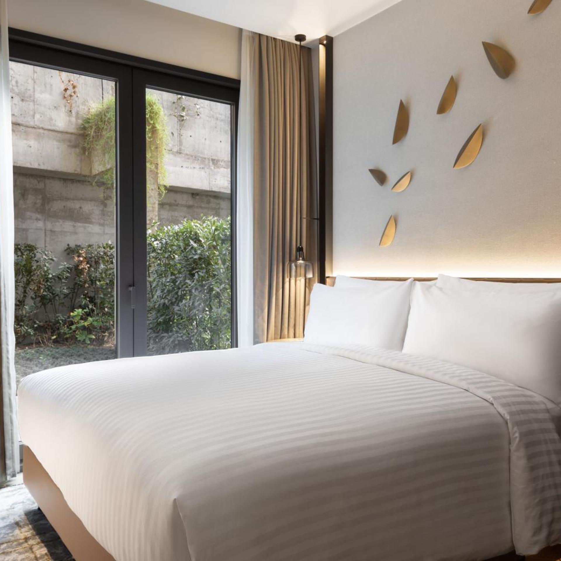 1 Bedroom, Deluxe, Apartment, City View, Terrace, Garden Access