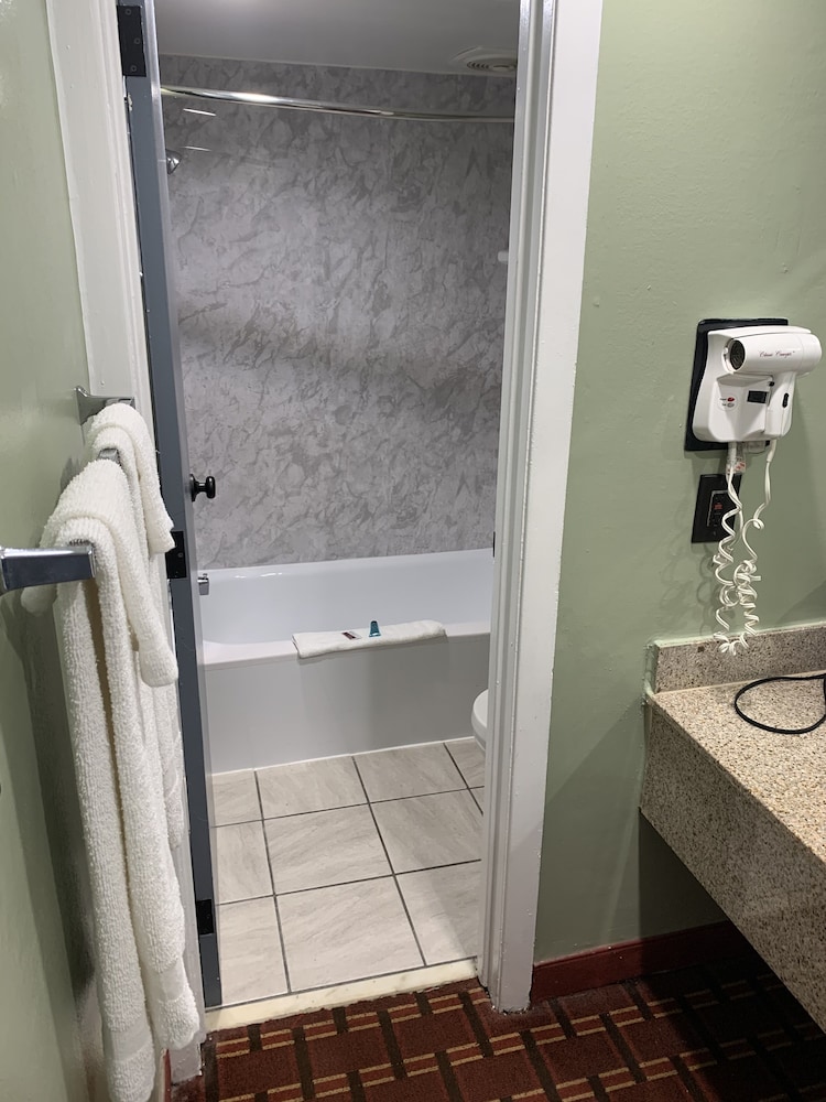Motel6 Greenville, NC – ECU-Medical Center 57/59