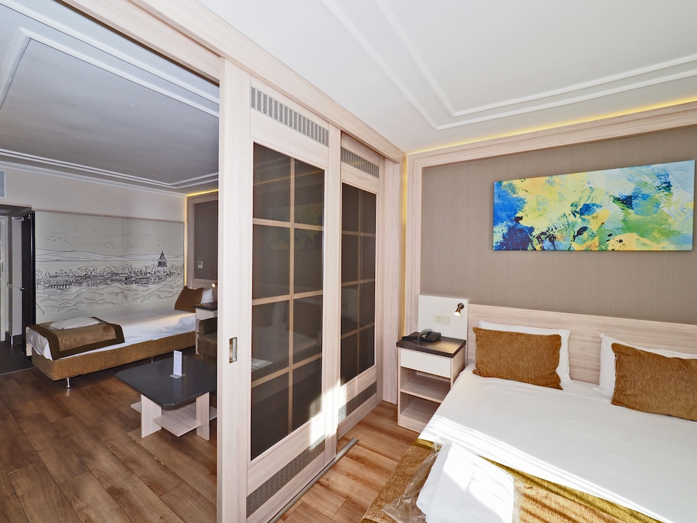 Hotel Bulvar Palas 23/67