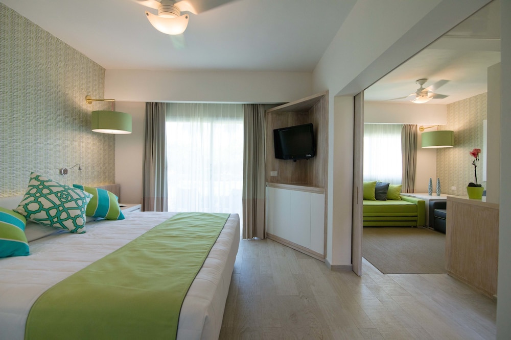 1 BEDROOM, FAMILY SUITE, QUADRUPLE, GARDEN VIEW