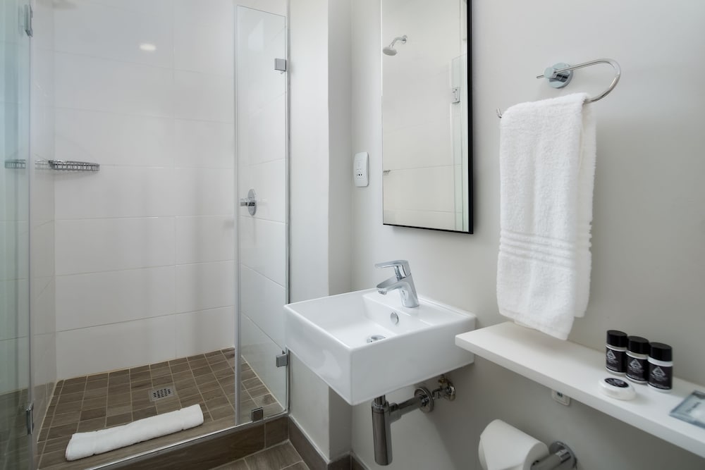 The Regency Apartment Hotel Menlyn 8/40