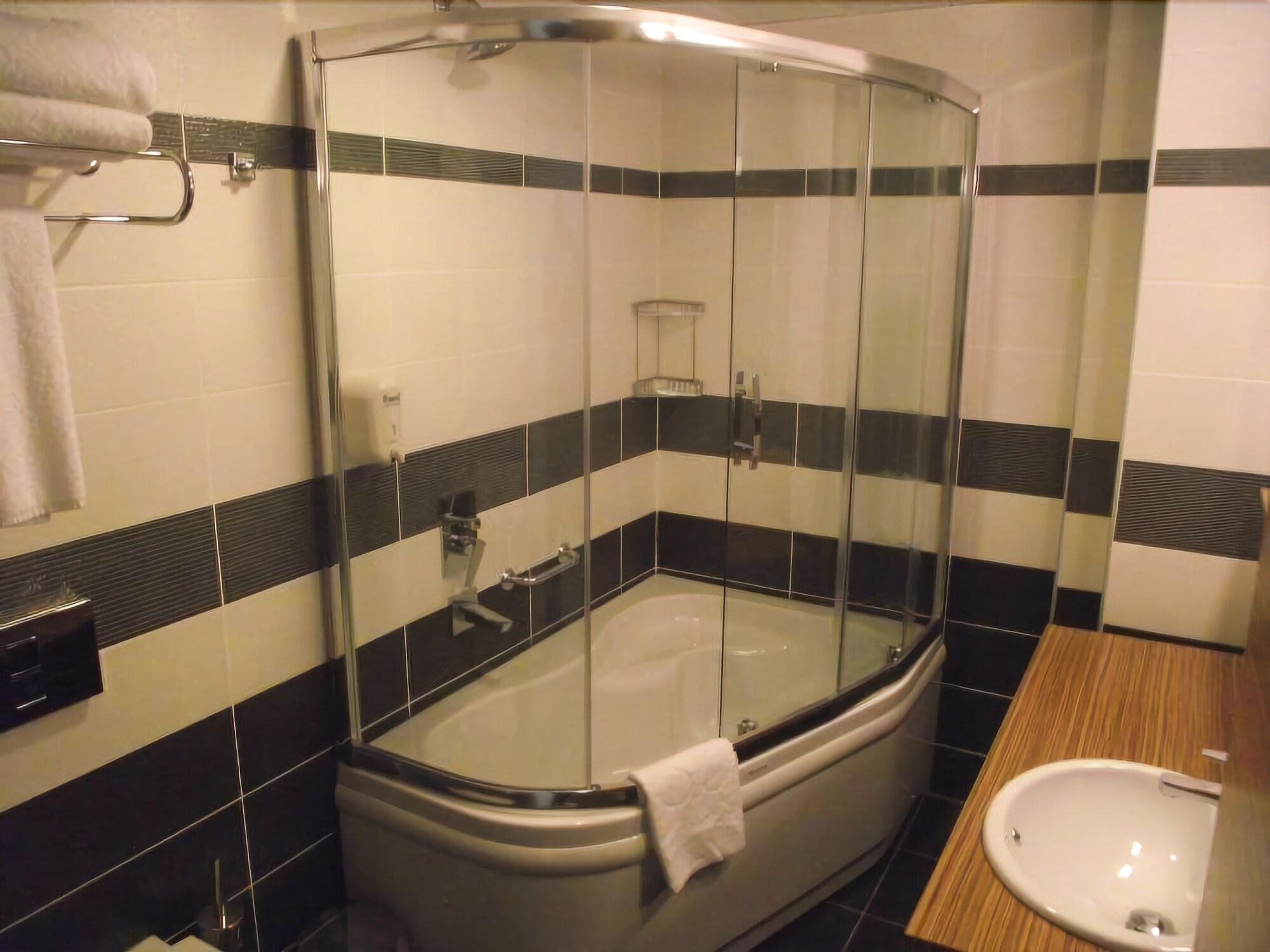 Hotel Almina Park 38/39