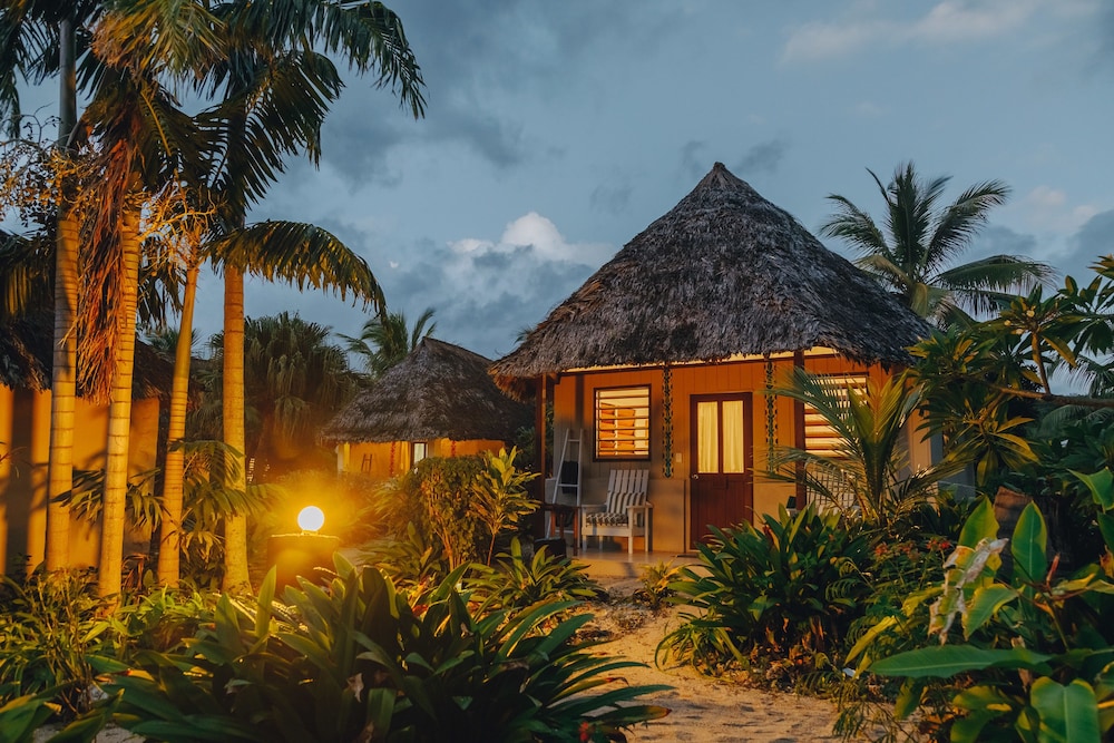 White Grass Ocean Resort in TANNA