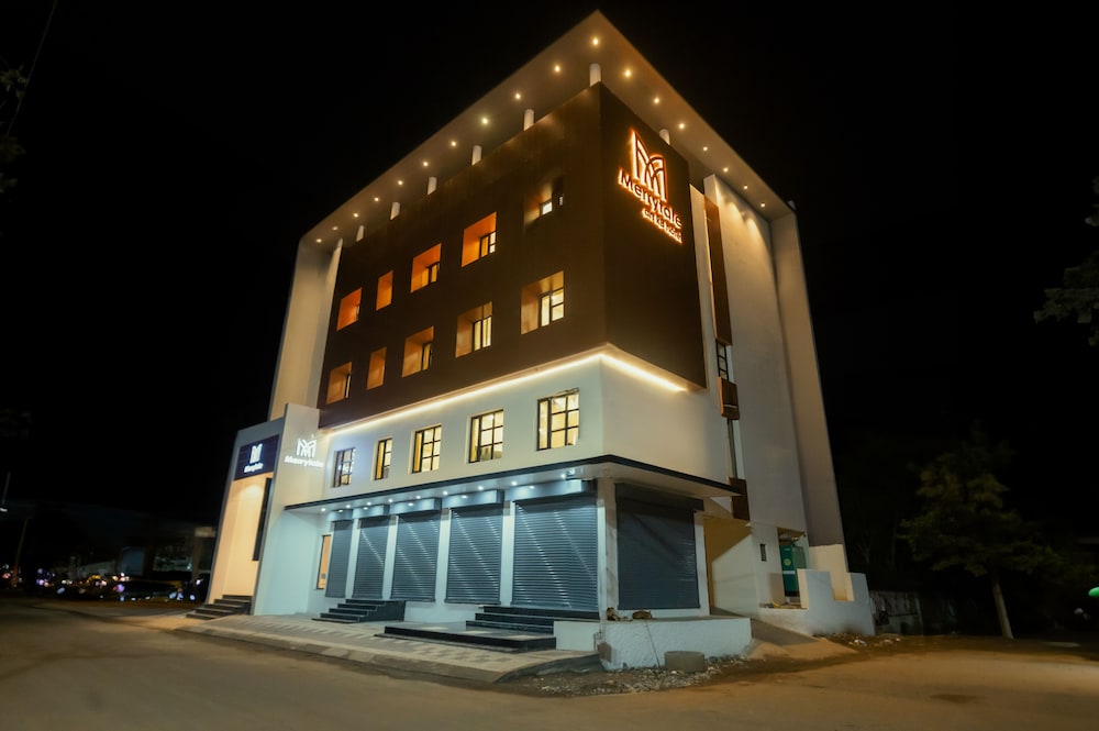 Hotel Merrytale 2/16