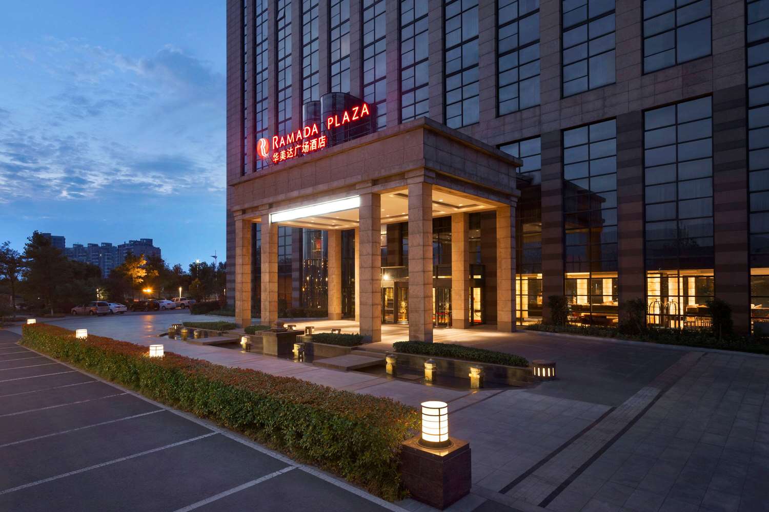Ramada Plaza by Wyndham Lianyungang 8/28
