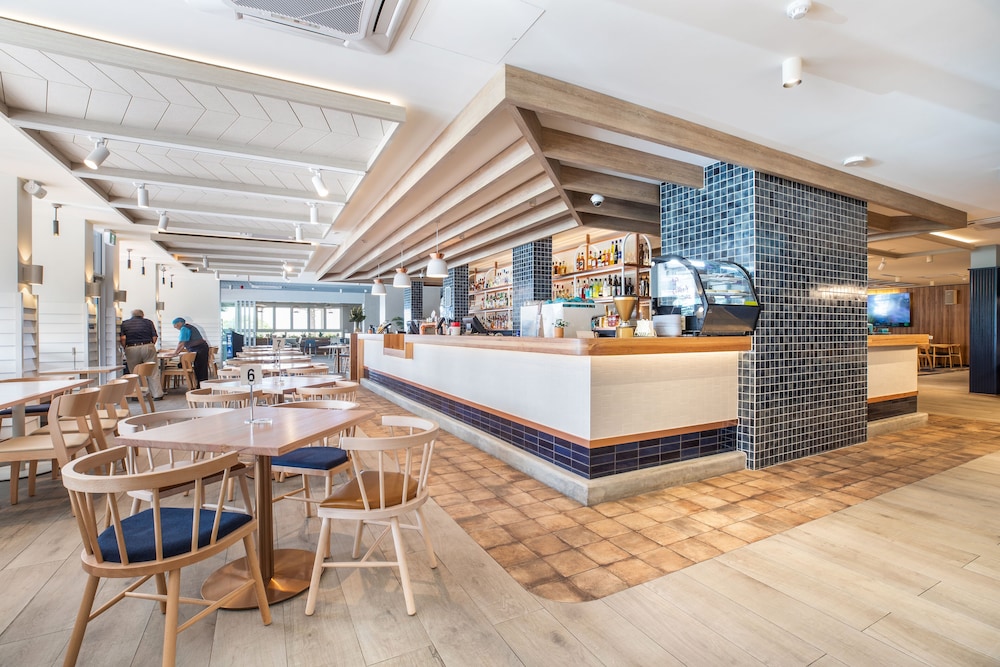 Nightcap at Hotel Victor 9/78