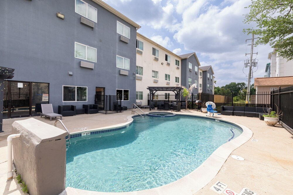 Wingate by Wyndham Humble/Houston Intercontinental Airport 3/56