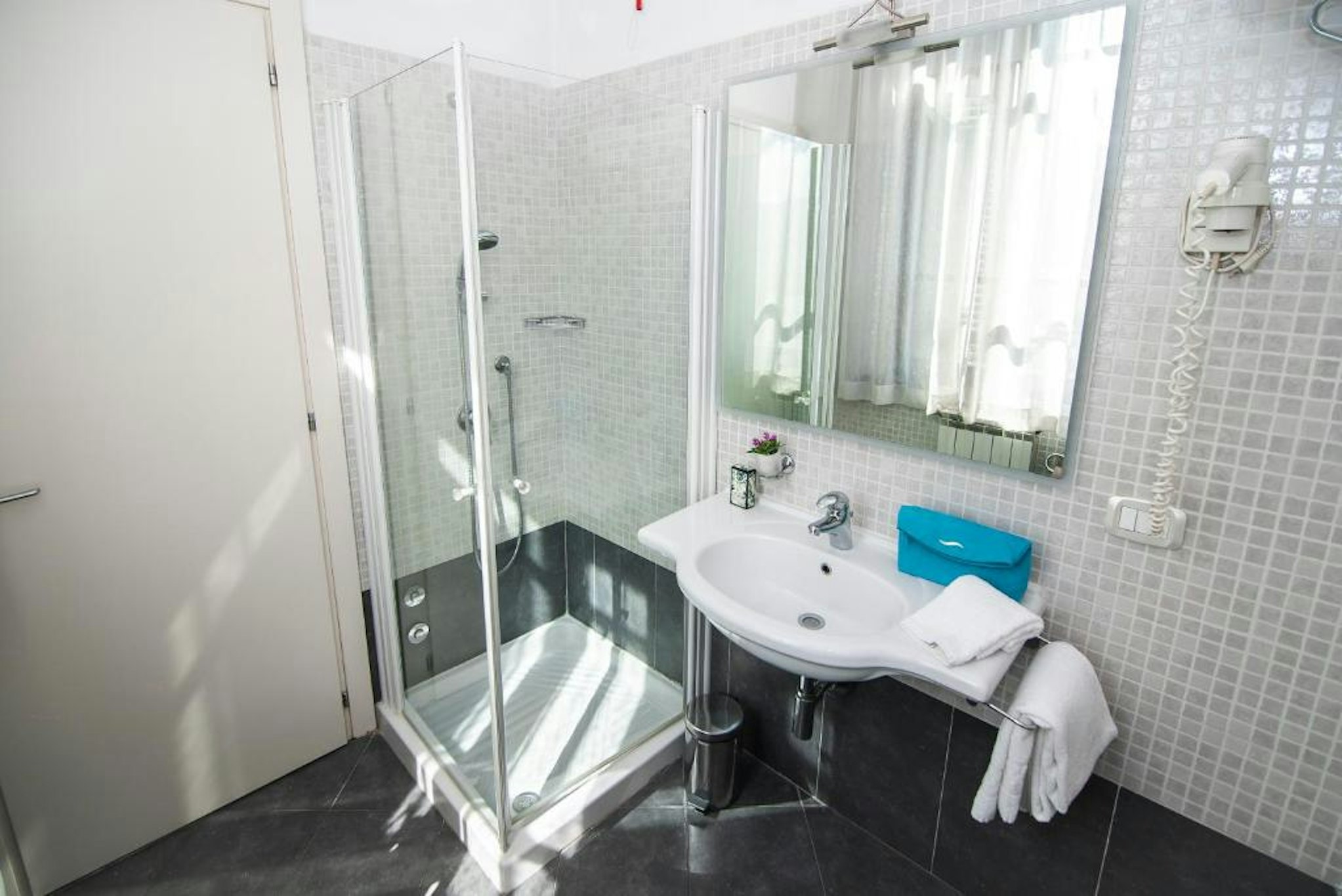 Hotel La Colonna 60/60