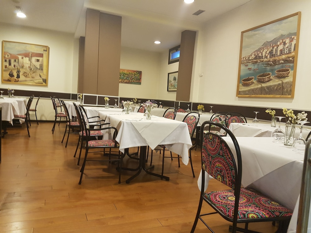 Junquera Hotel 36/40