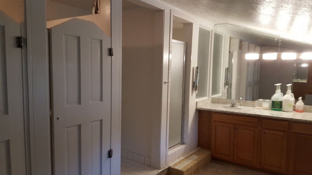 St Moritz Lodge Condos 68/69