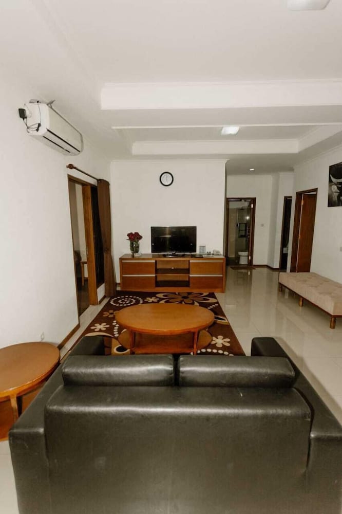 KULDESAK VILLAS BANDUNG 42/74