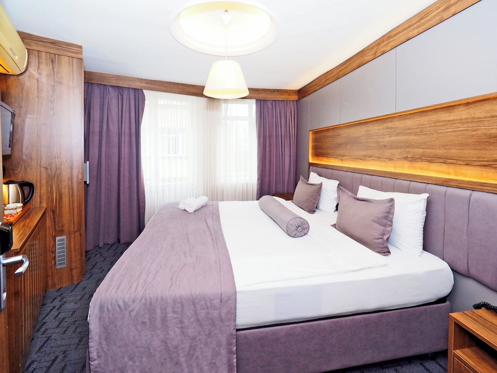 Best House Hotel 29/58