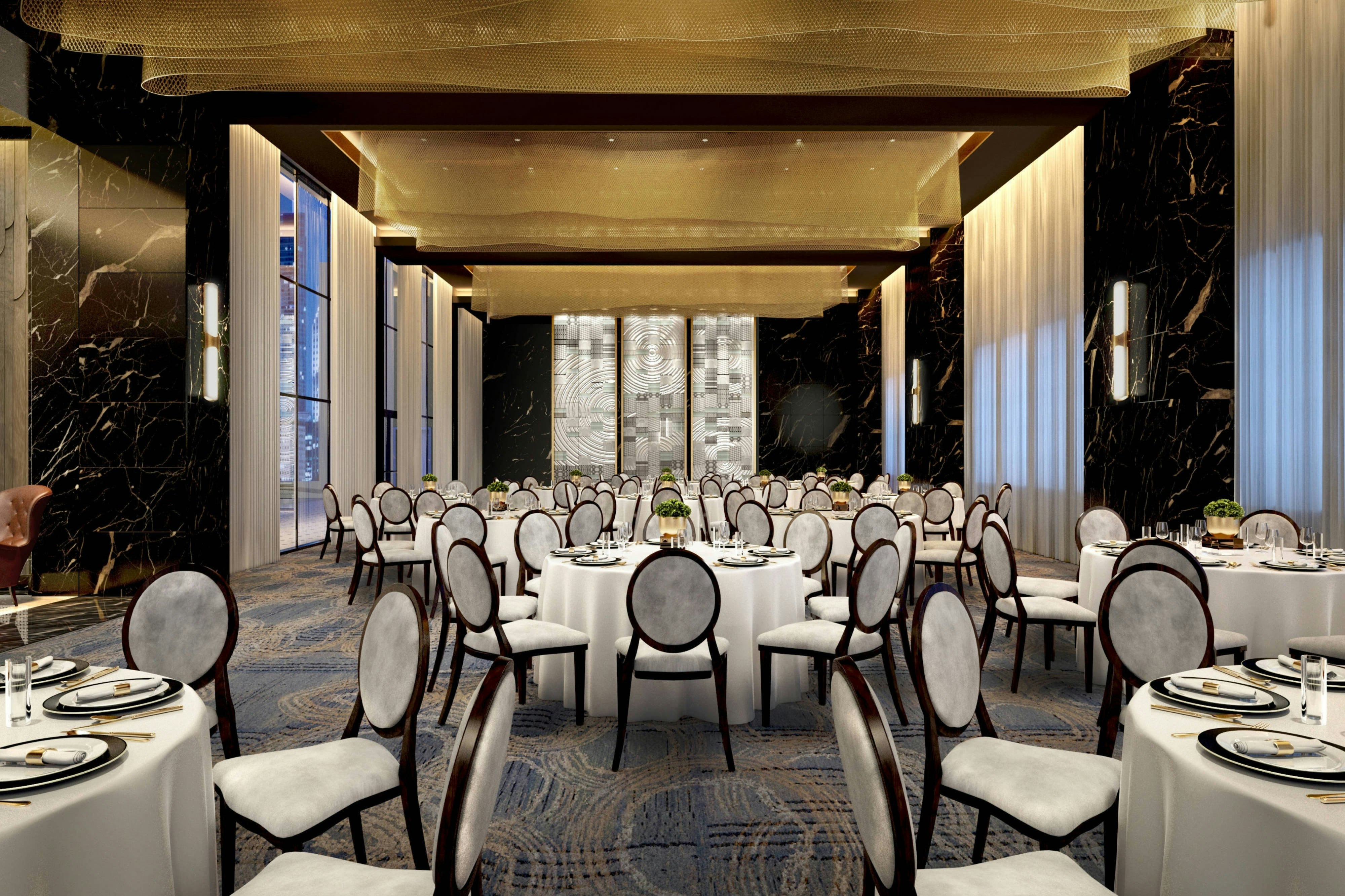 The LaSalle Chicago, Autograph Collection 25/32