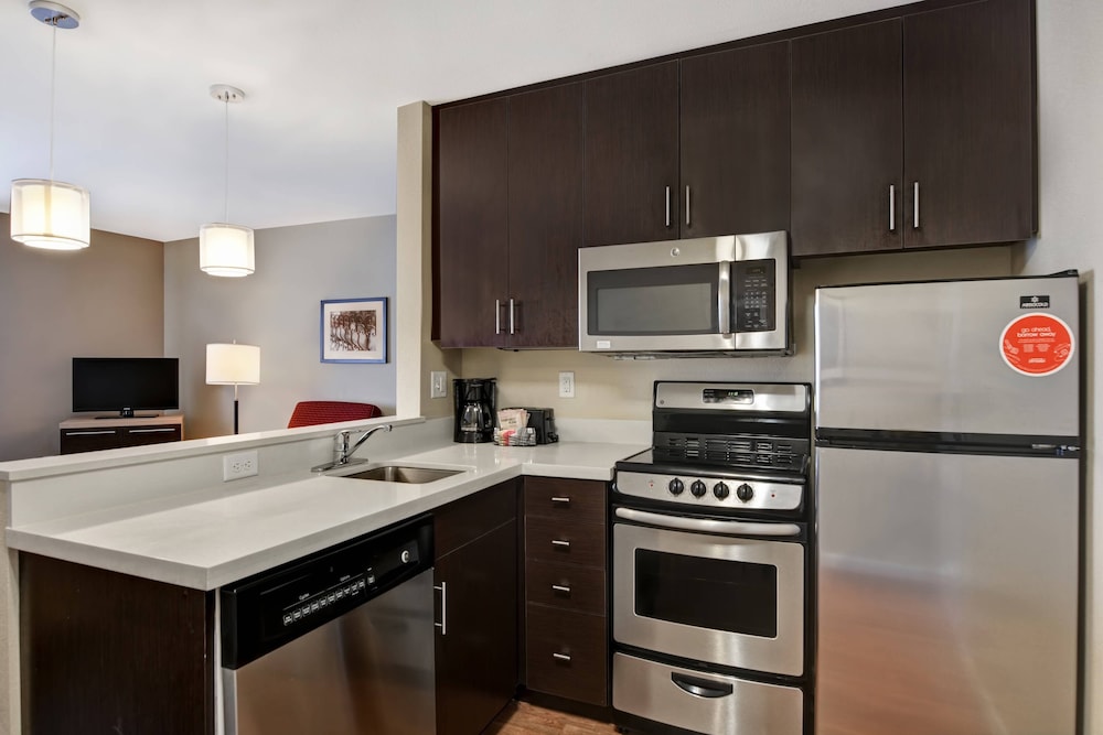 Towneplace Suites By Marriott Alexandria 31/35