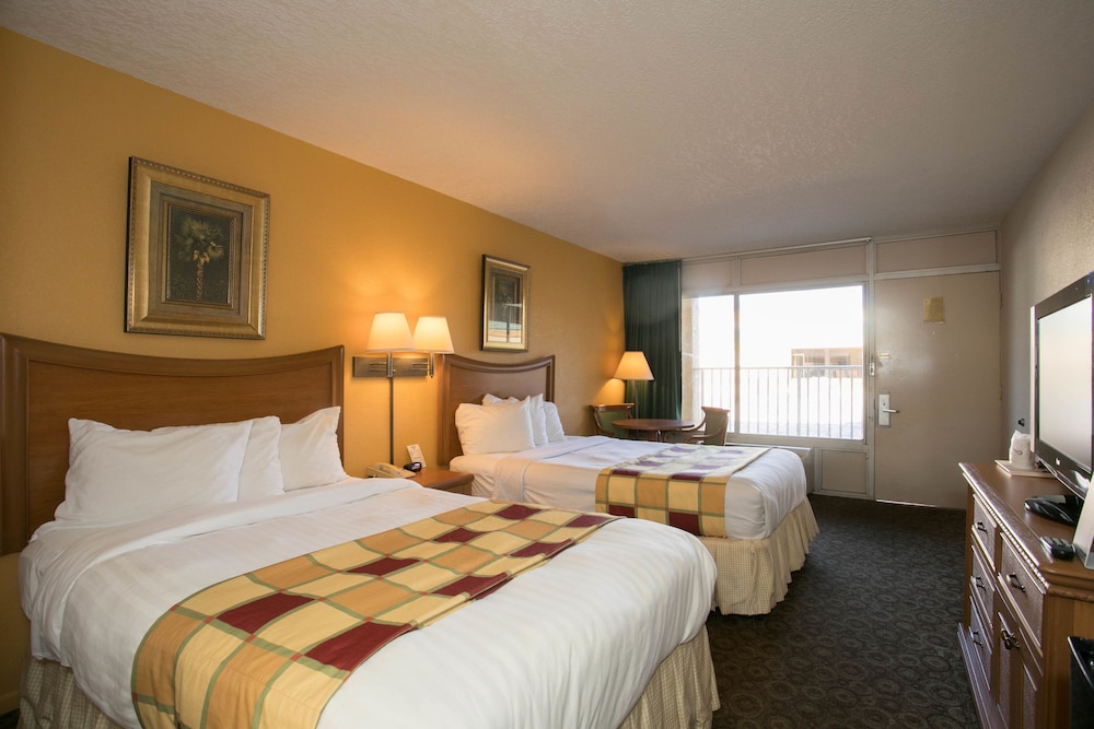Budget Inn Sanford 10/40