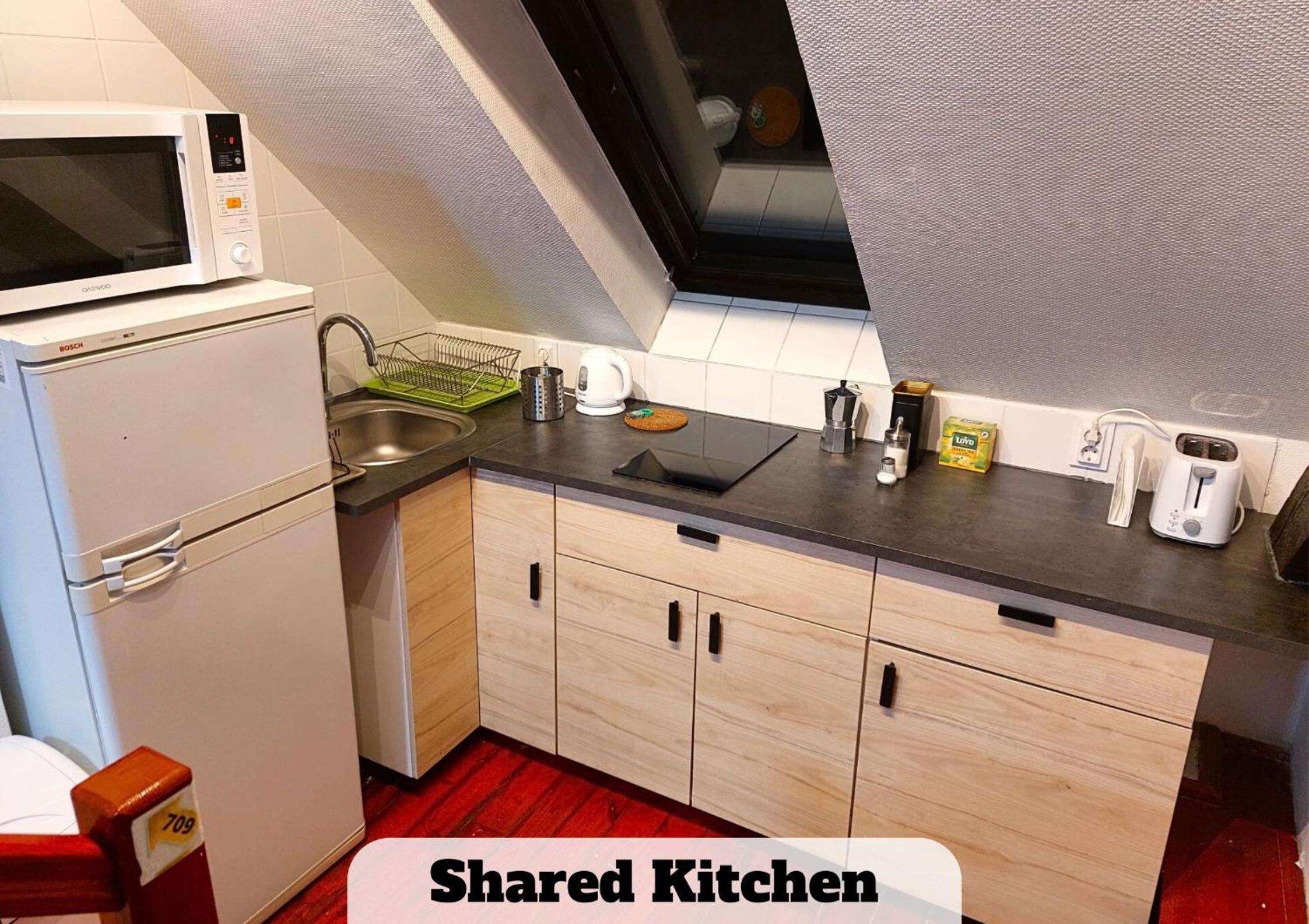BlackSheep Budapest Smart Rooms 28/28