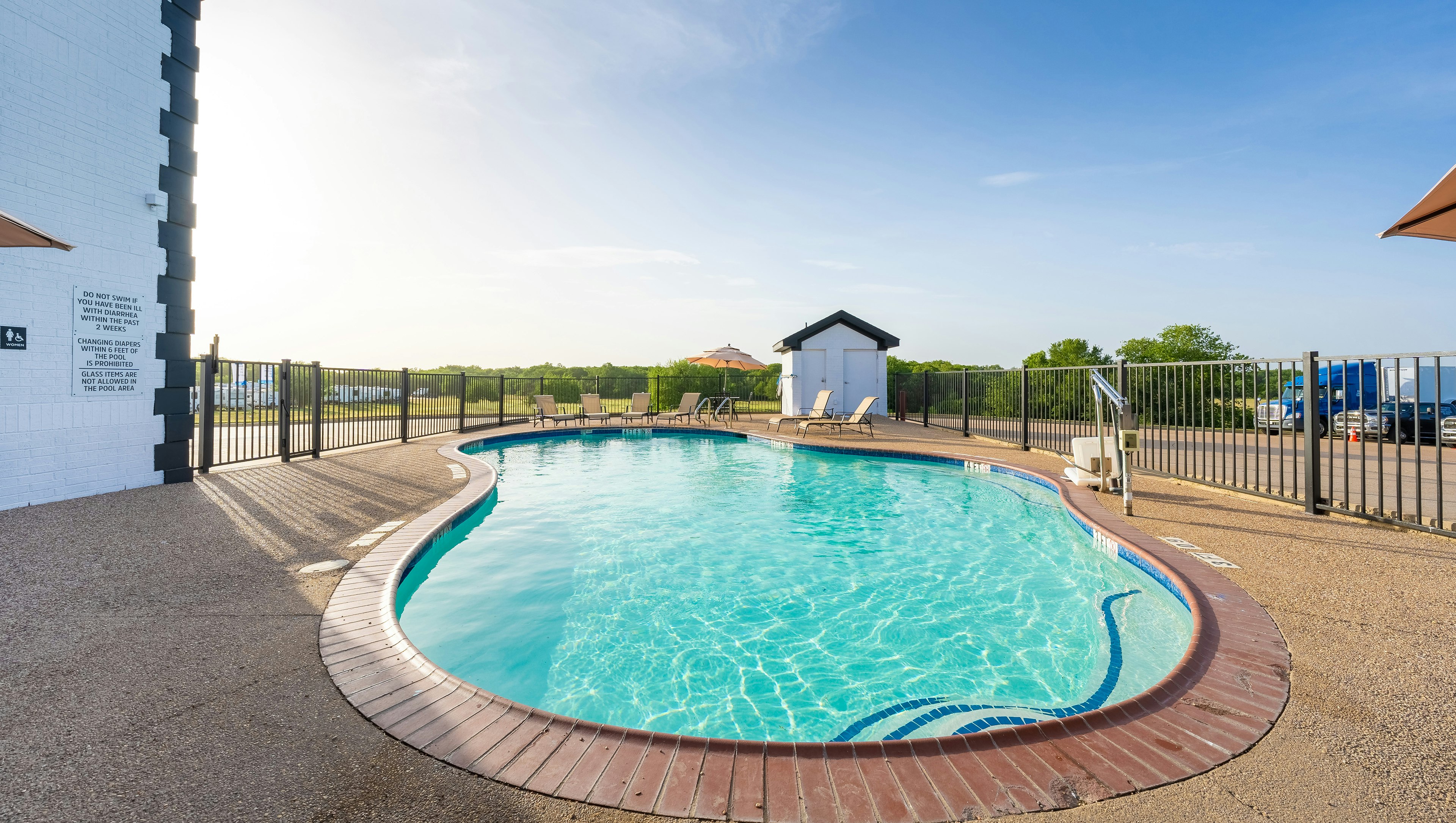 Atria Hotel and RV McGregor 55/59
