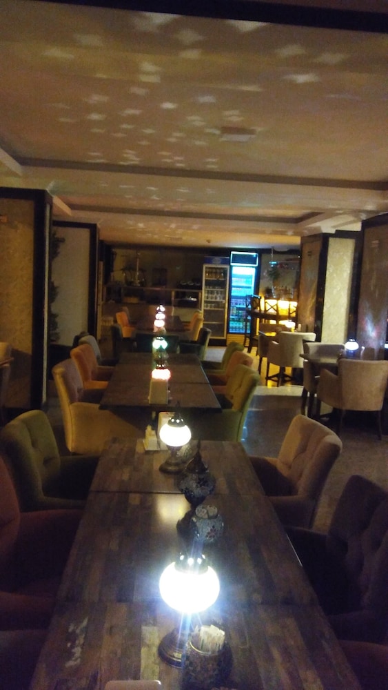 Korykos Hotel 14/24