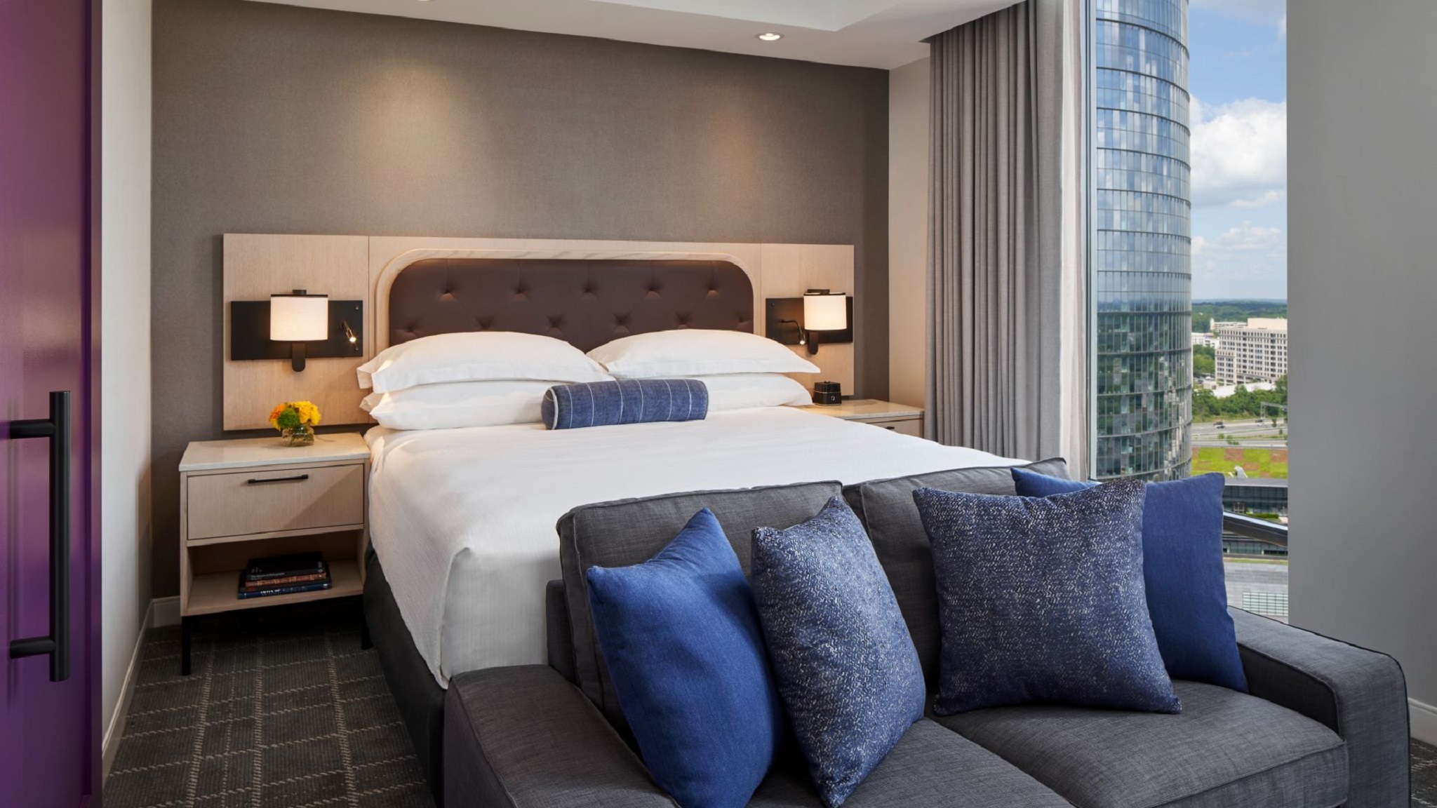 JUNIOR SUITE, KING BED