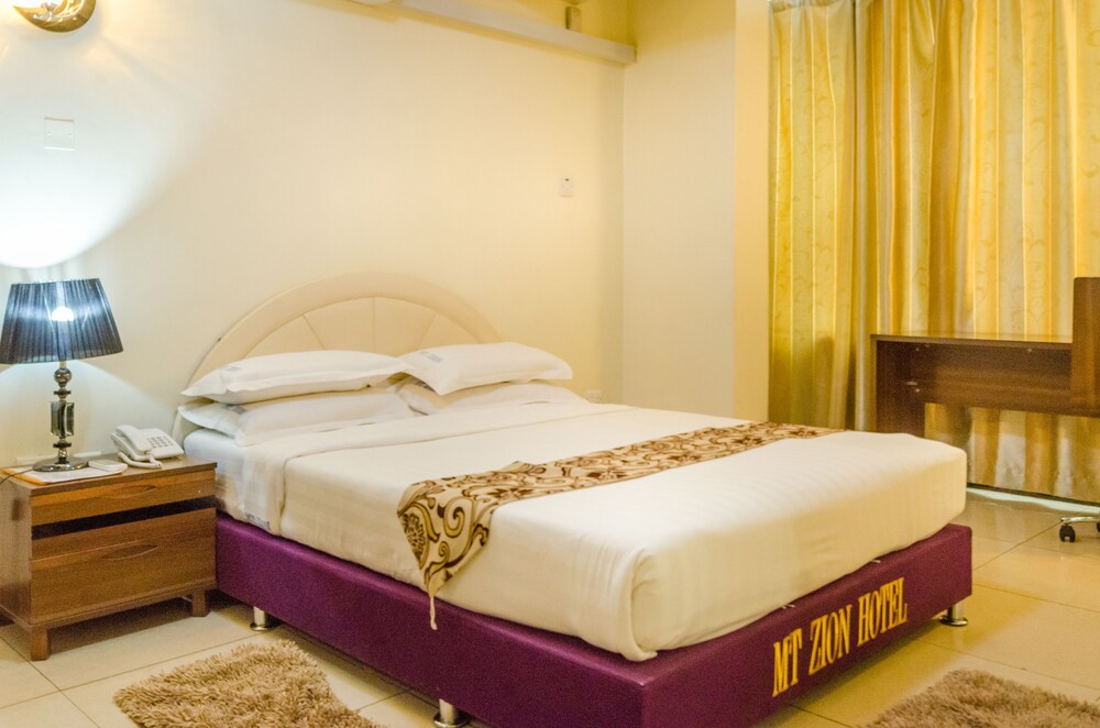 MT. ZION HOTEL 35/74