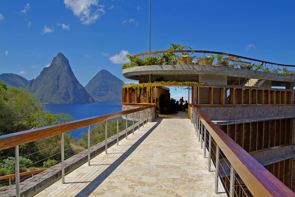 Jade Mountain - Adults Only 47/71