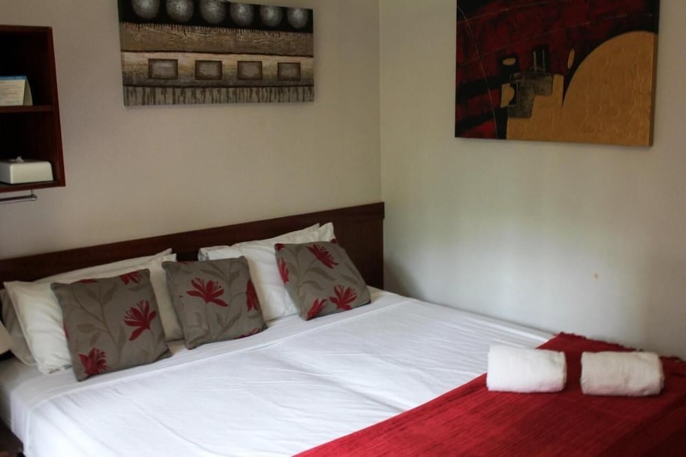 BOHEMIA RESORT CAIRNS 22/45