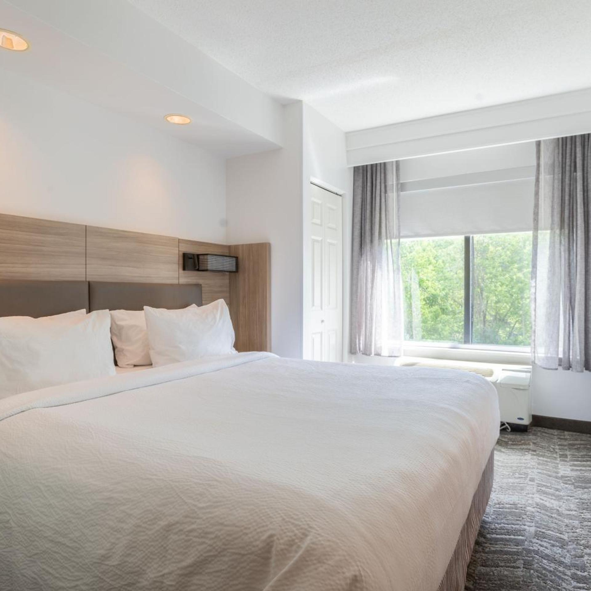 Specialty, Suite, King Bed, Trundle Bed, Sofa