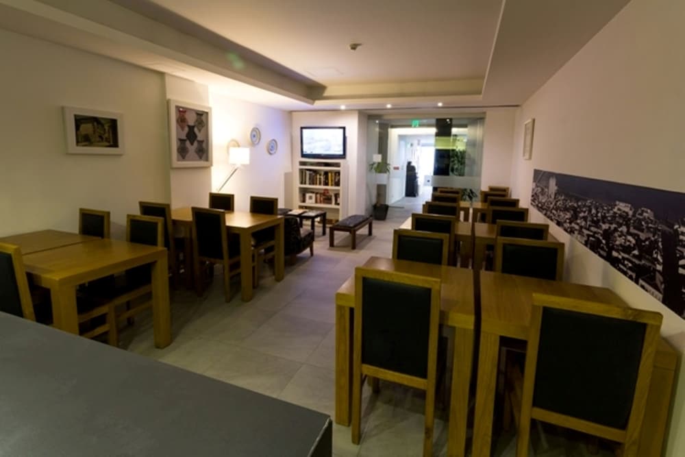 Hotel Laranjeira 20/26