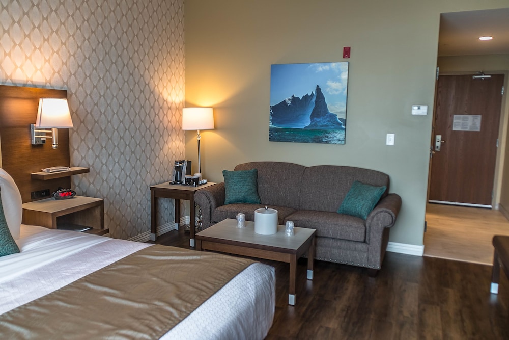 Best Western Plus St. John s Airport Hotel and Suites 19/36