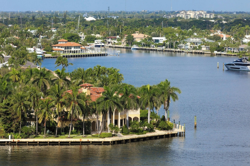 AC Hotel by Marriott Fort Lauderdale Beach 43/47