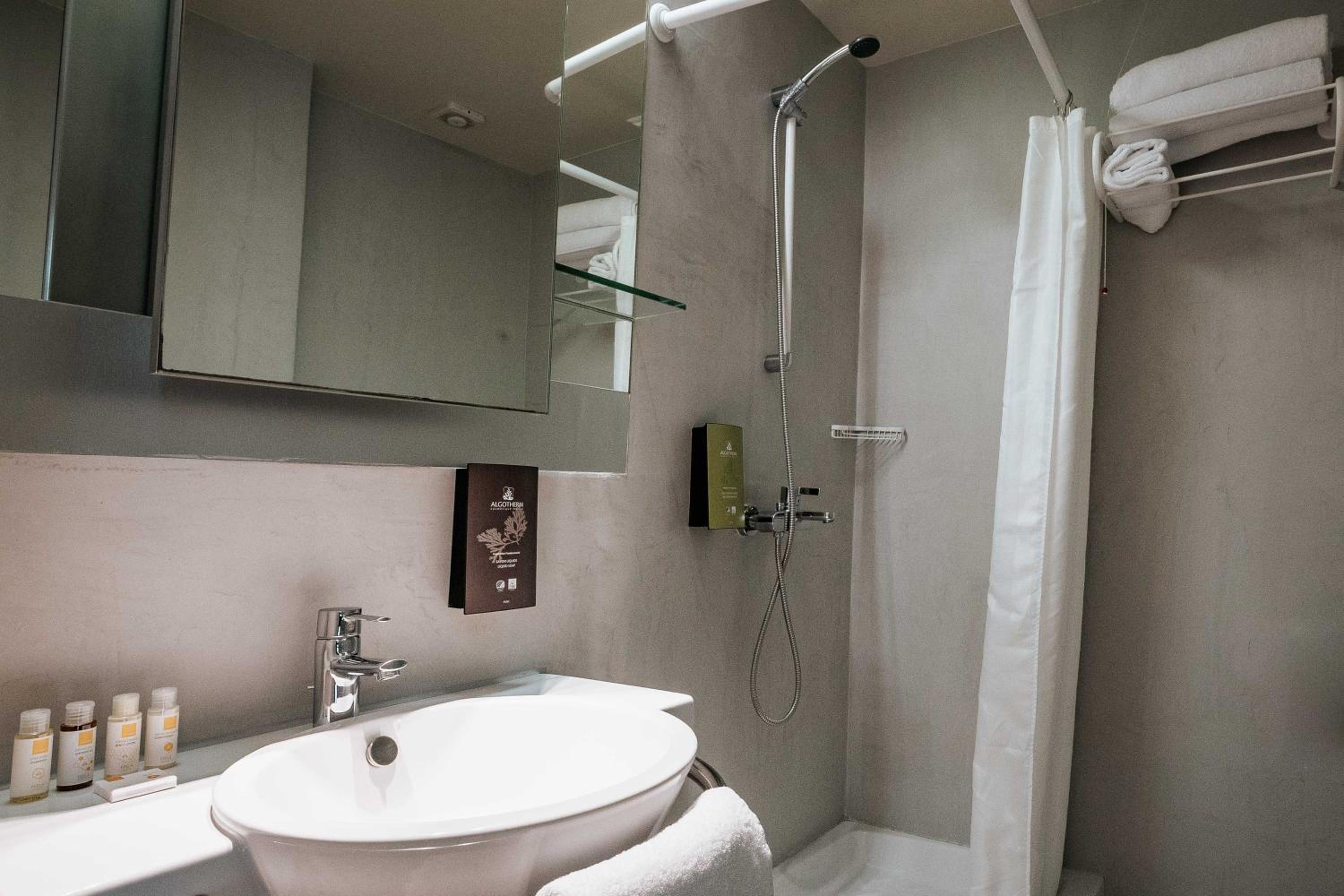 غرفة ثلاثية، Domotel Olympia Urban Chic Hotel 10/10