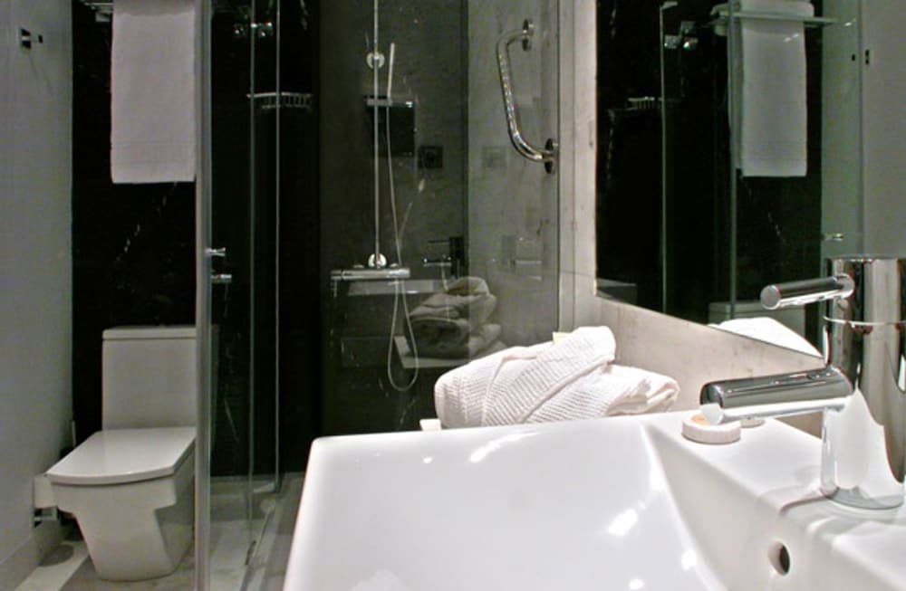 Grupotel Gran Via 678 Hotel 10/50