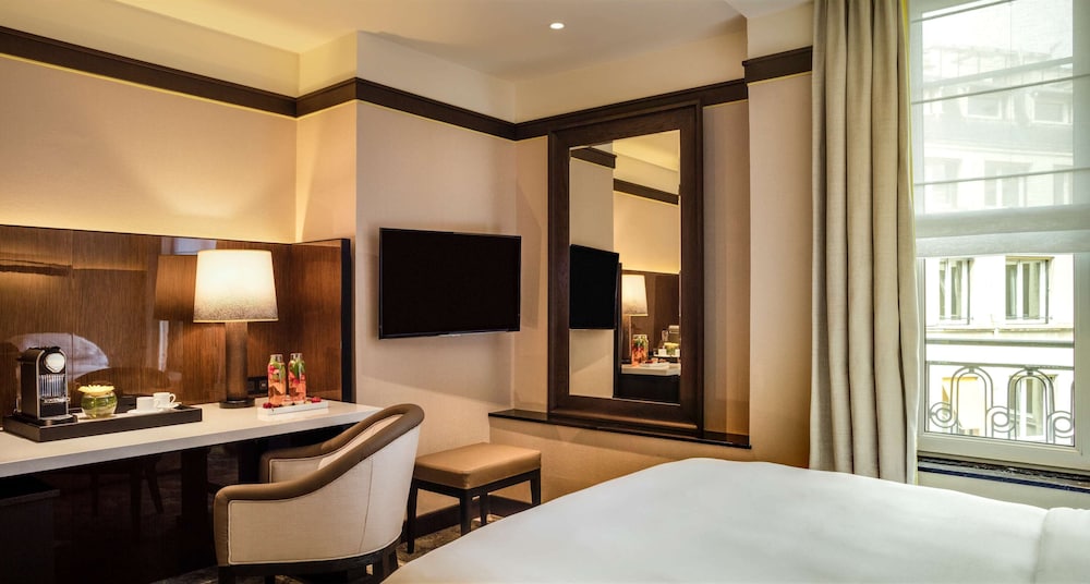 Hyatt Paris Madeleine 26/72