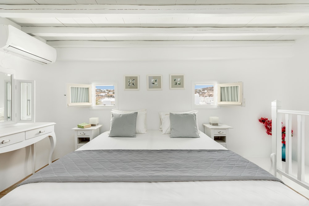 Corfos Hotel 15/74