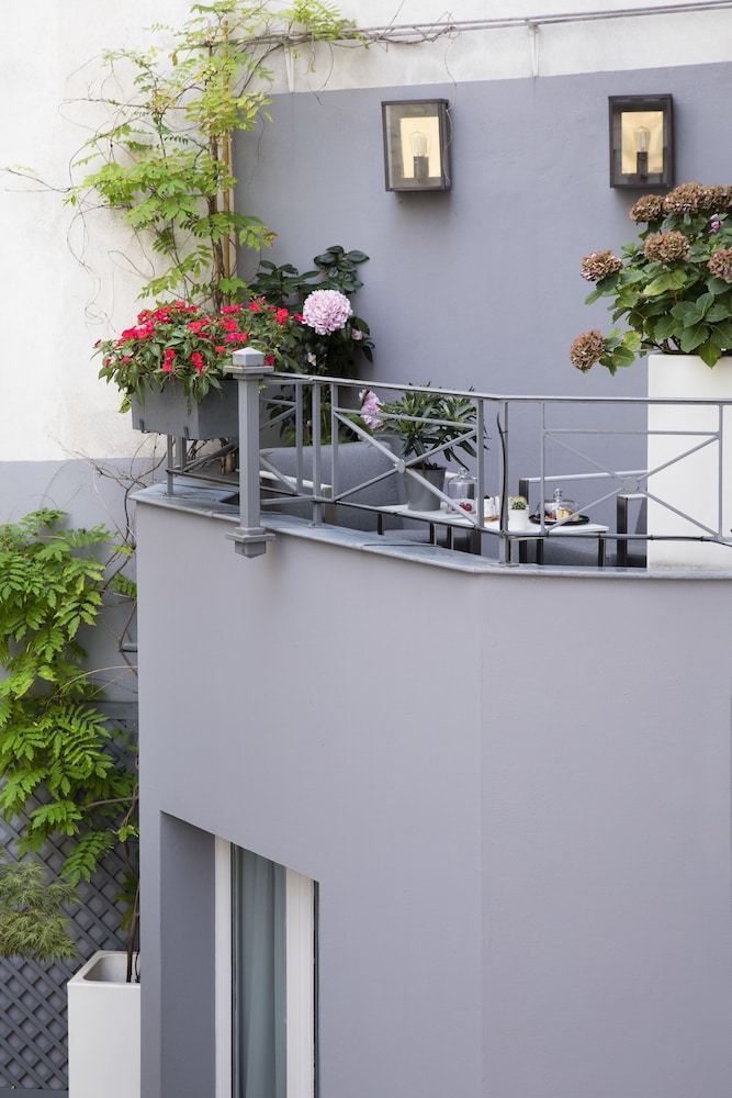 HOTEL BAUME 55/75