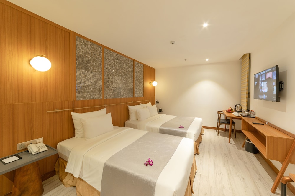 Majestic Premium Hotel 24/70