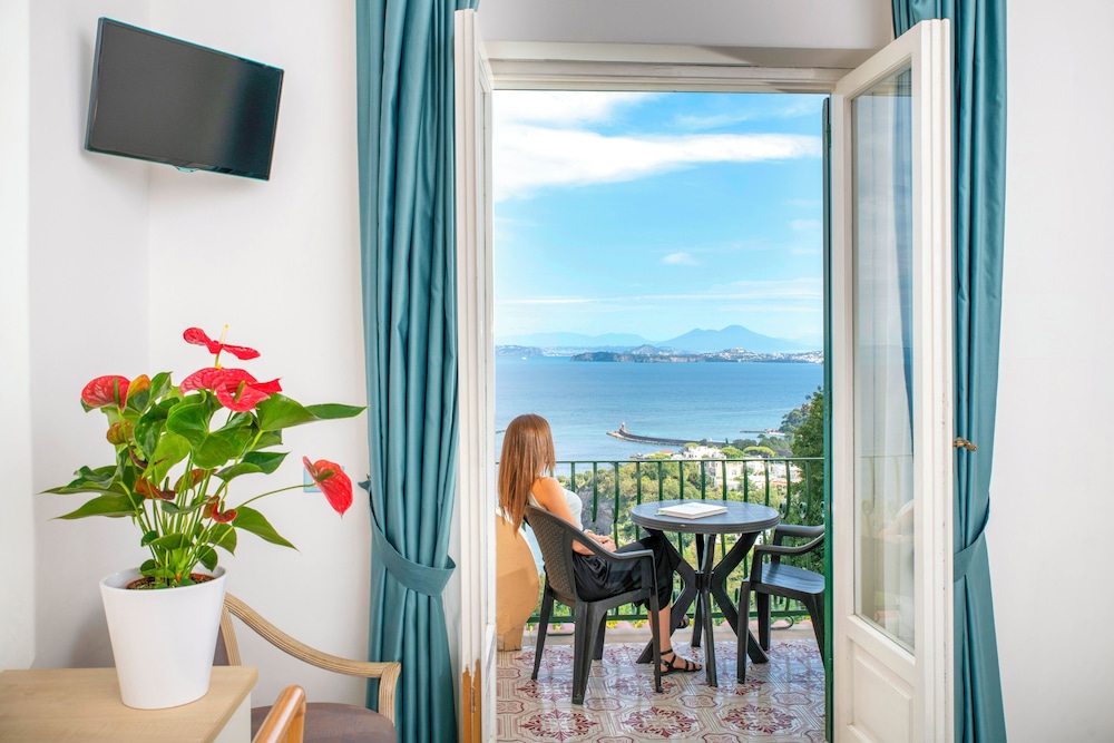 Hotel Villa Ireos 27/50
