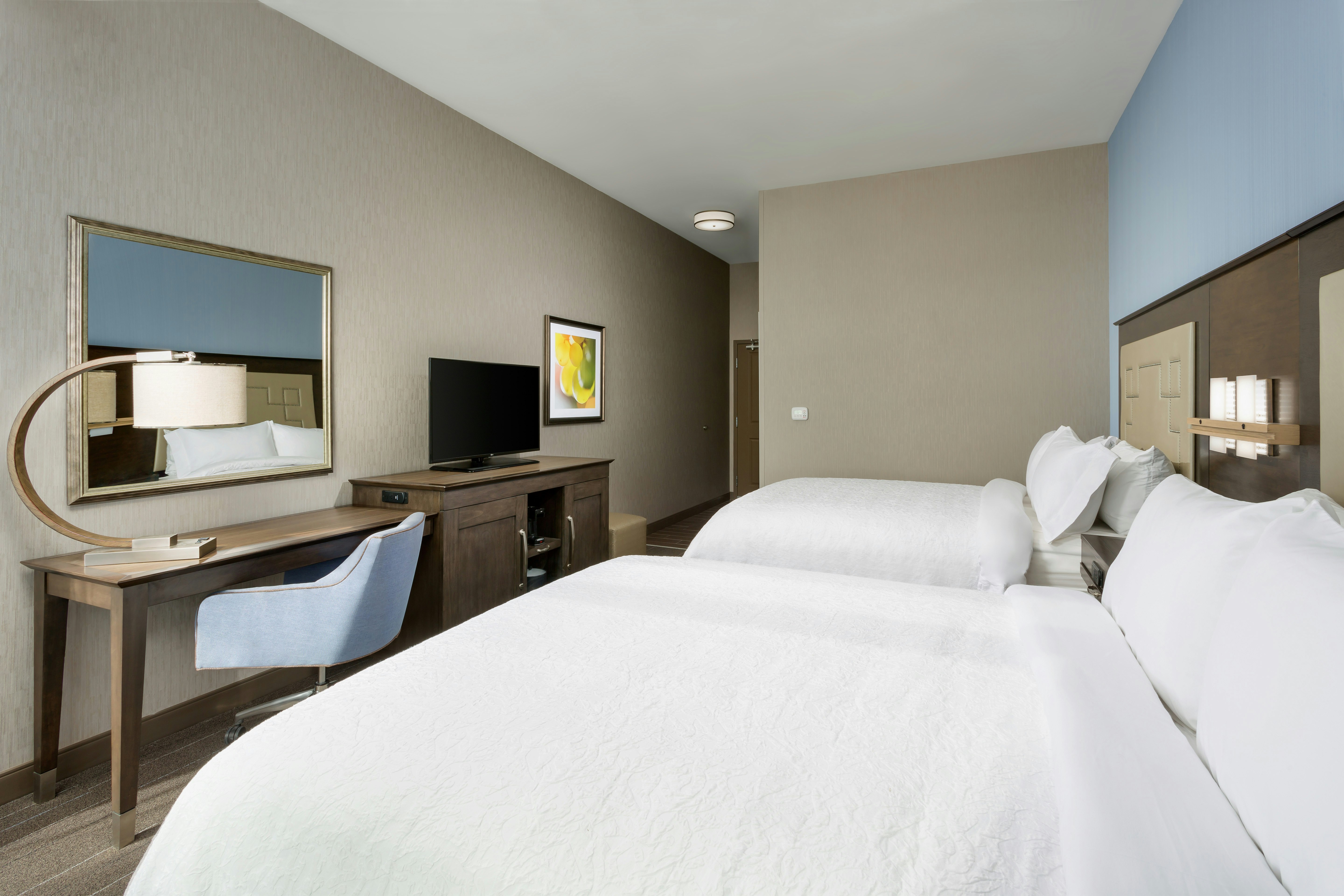 Hampton Inn & Suites Napa 13/64