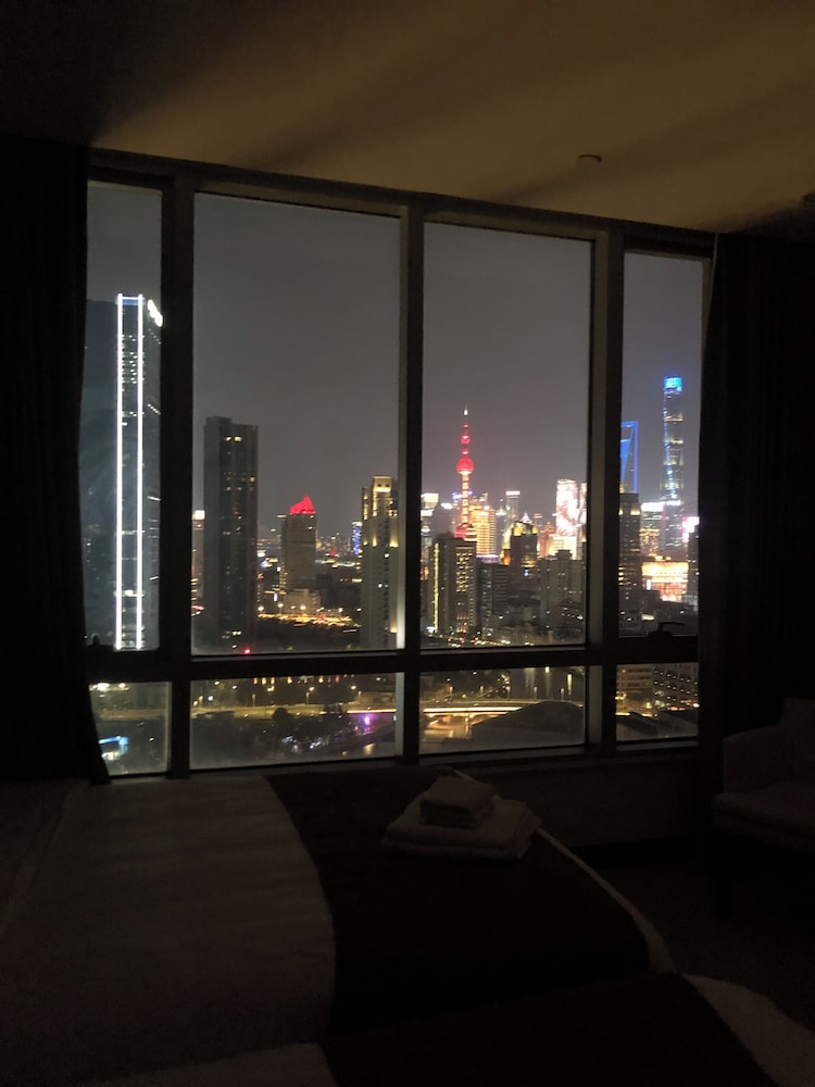 River House Near Peoples Square And The Bund 42/50