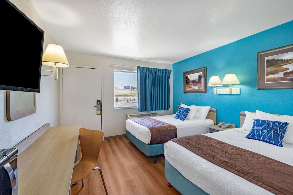 Travelodge by Wyndham Miles City 16/60