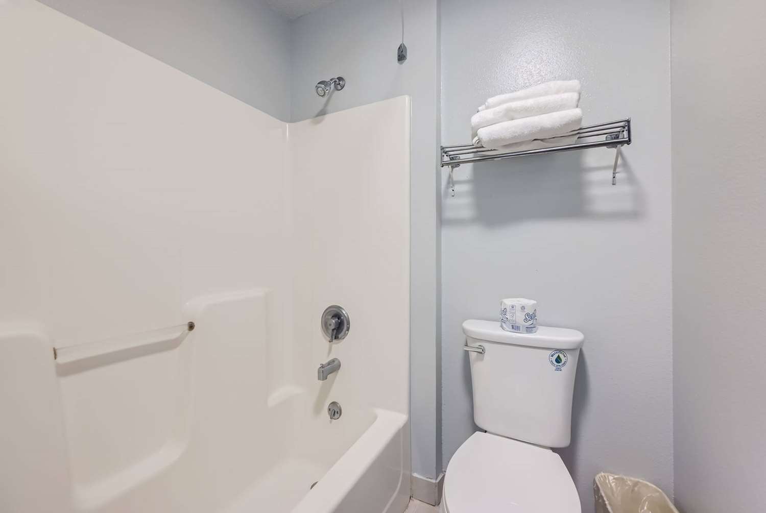 Travelodge By Wyndham Longmont 35/35